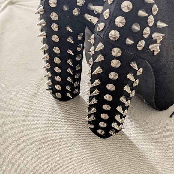 Black Spike Chunky Bootie Dolly1 - Picture 4 of 4